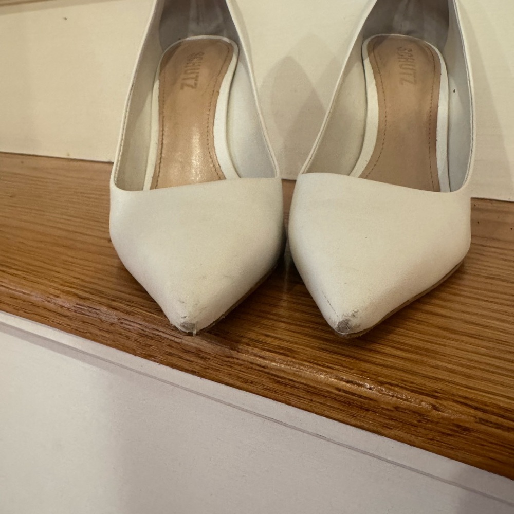 Schutz Lou Pump - image 8